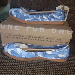 Brand New TOMS Blue and White